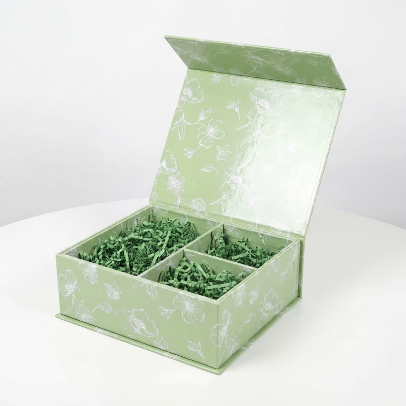 Коробки с магнитами