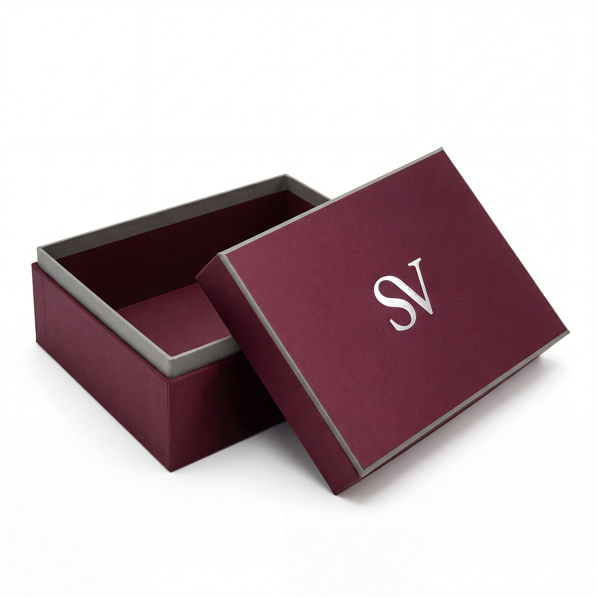 Бордовая коробка крышка-дно с серебряным тиснением