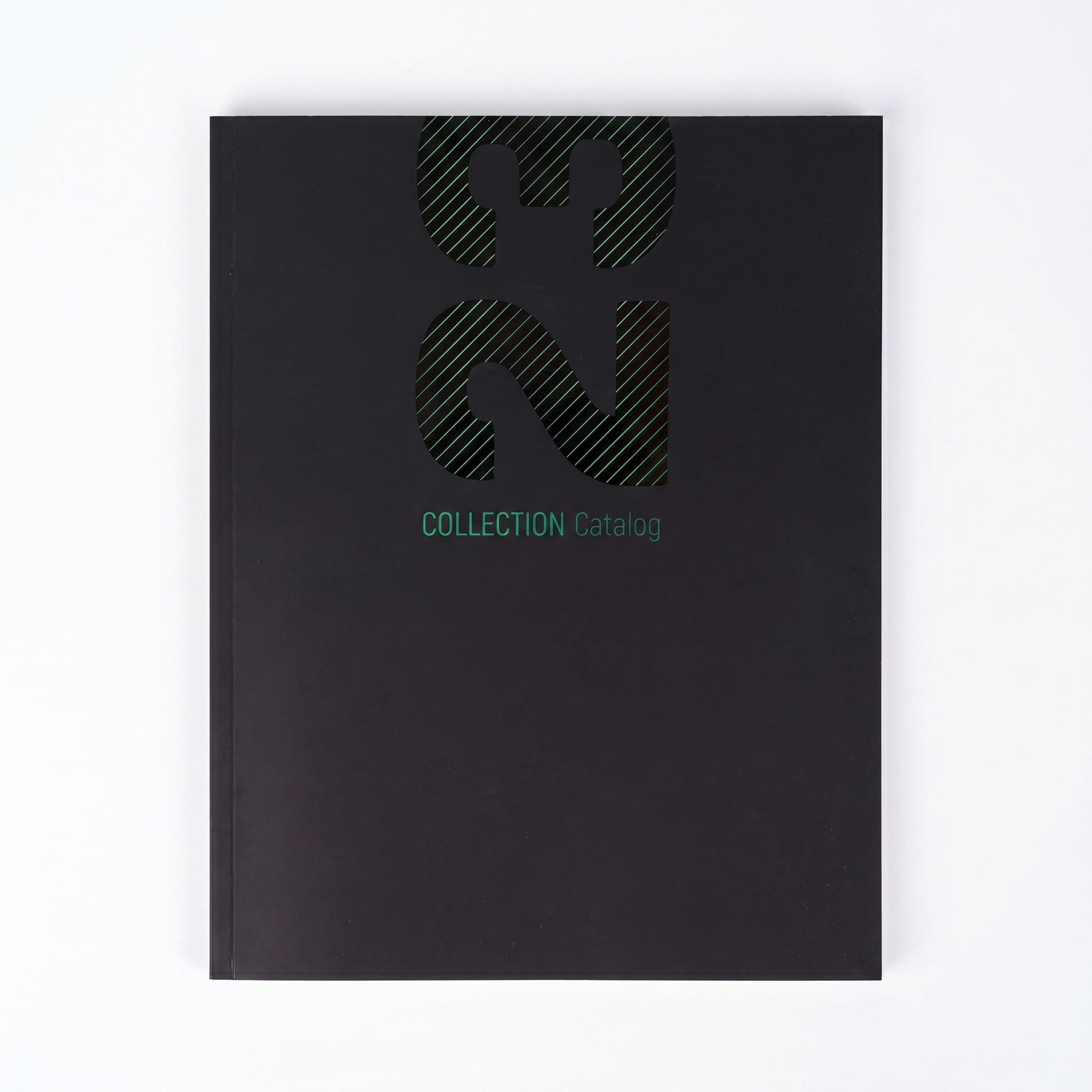 Collection Catalog — чёрный каталог с вырубным логотипом, вид спереди