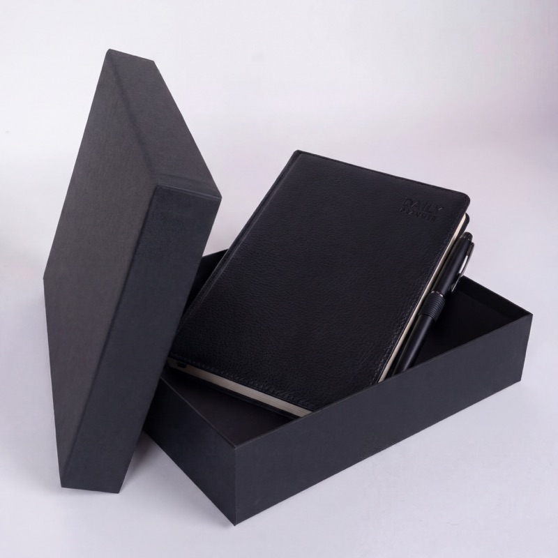 Подарочная коробка