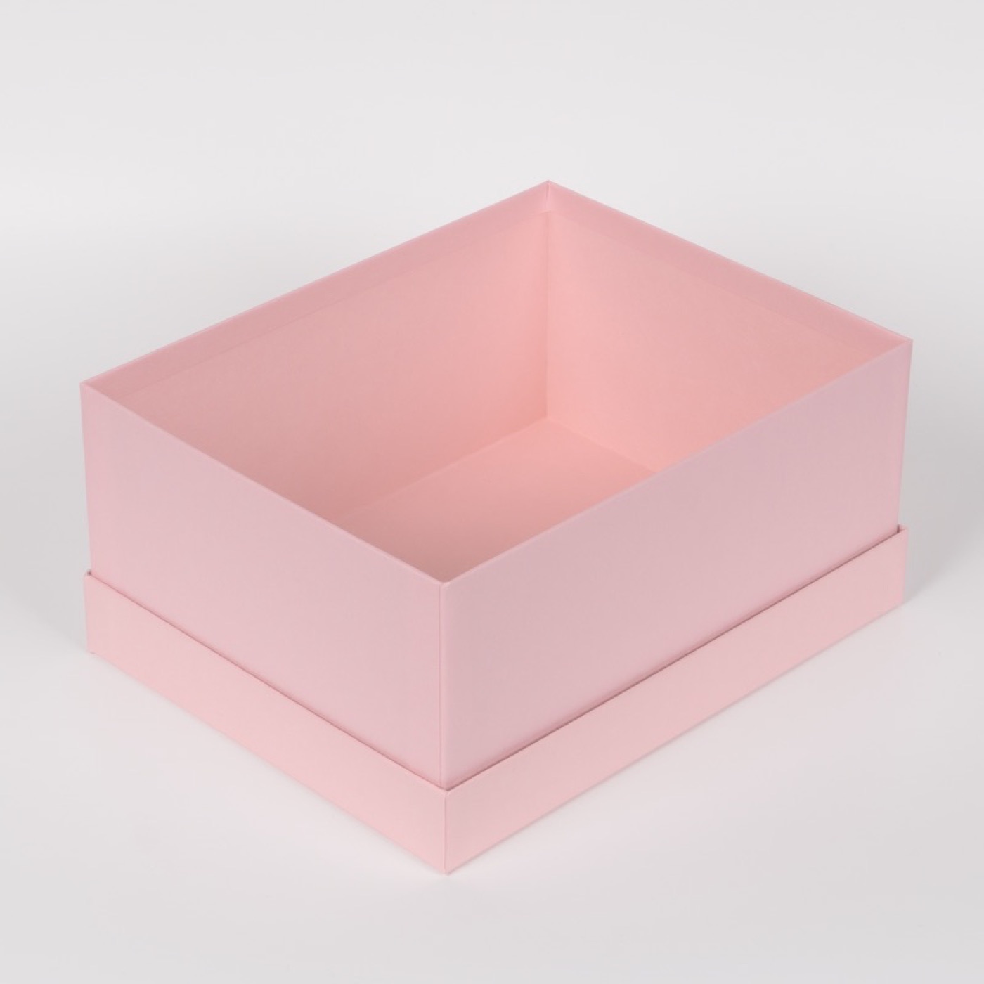 Розовая коробка крышка-дно открытая, вид сбоку