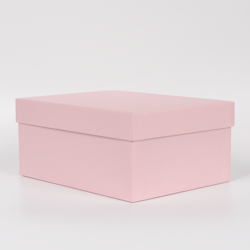 Розовая подарочная коробка