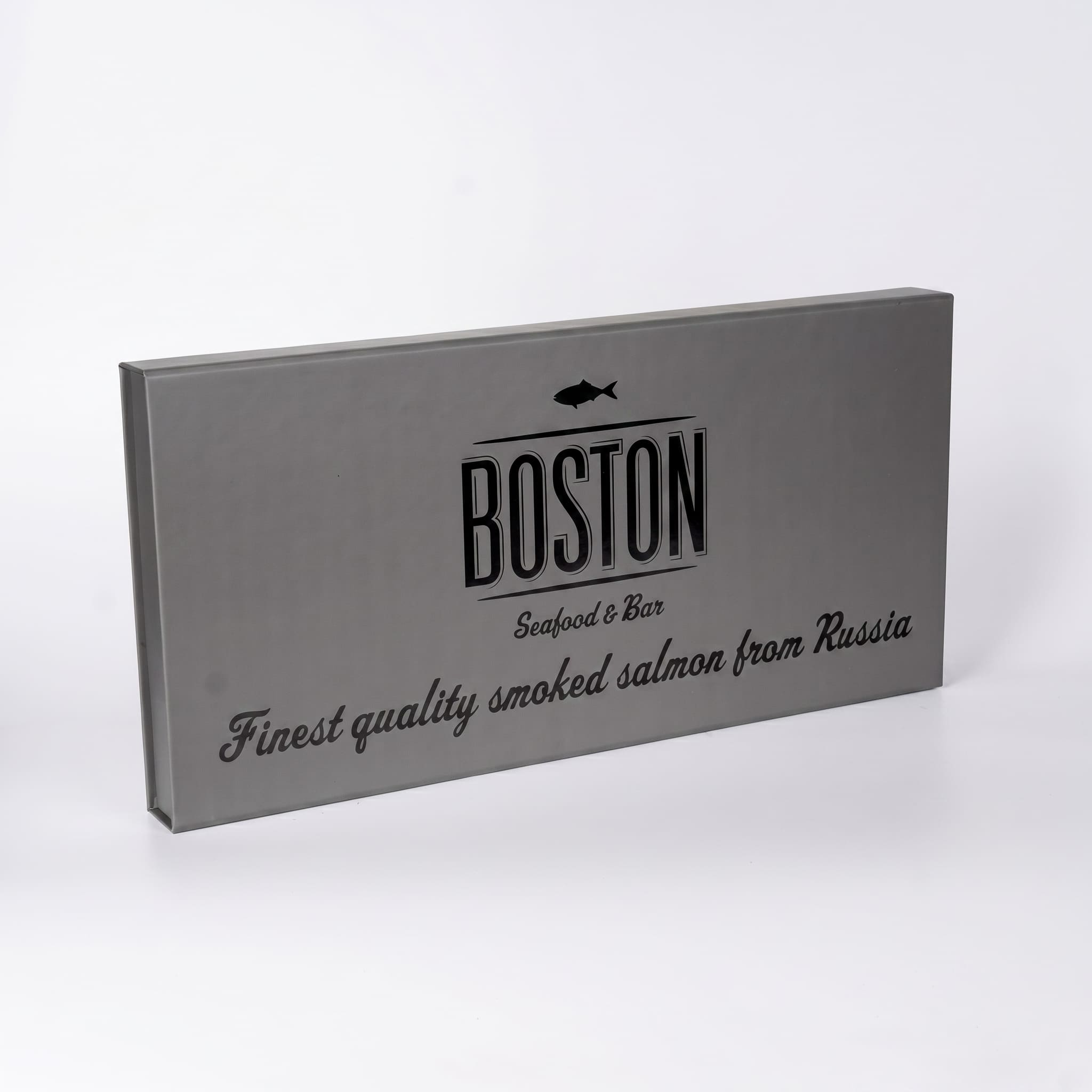 Boston Seafood & Bar — серая коробка с магнитом для копчёного лосося