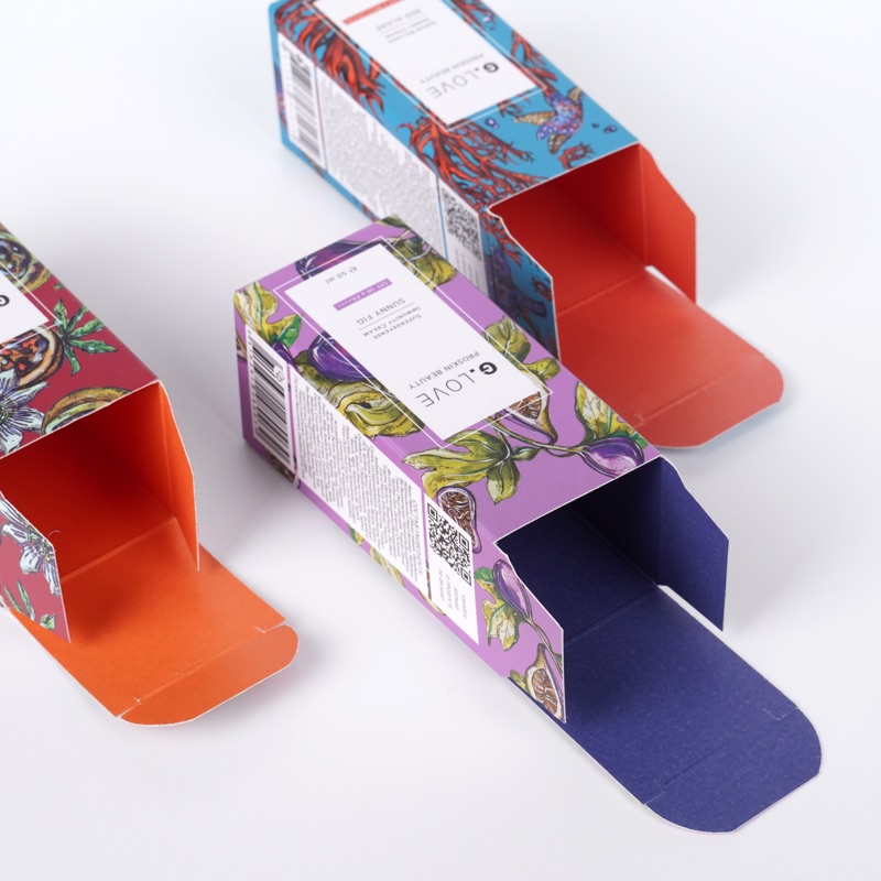 G.Love — три открытые вырубные коробки разных цветов